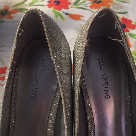 Sparkly silver Spring heels -Size 8 - Picture 3 of 6